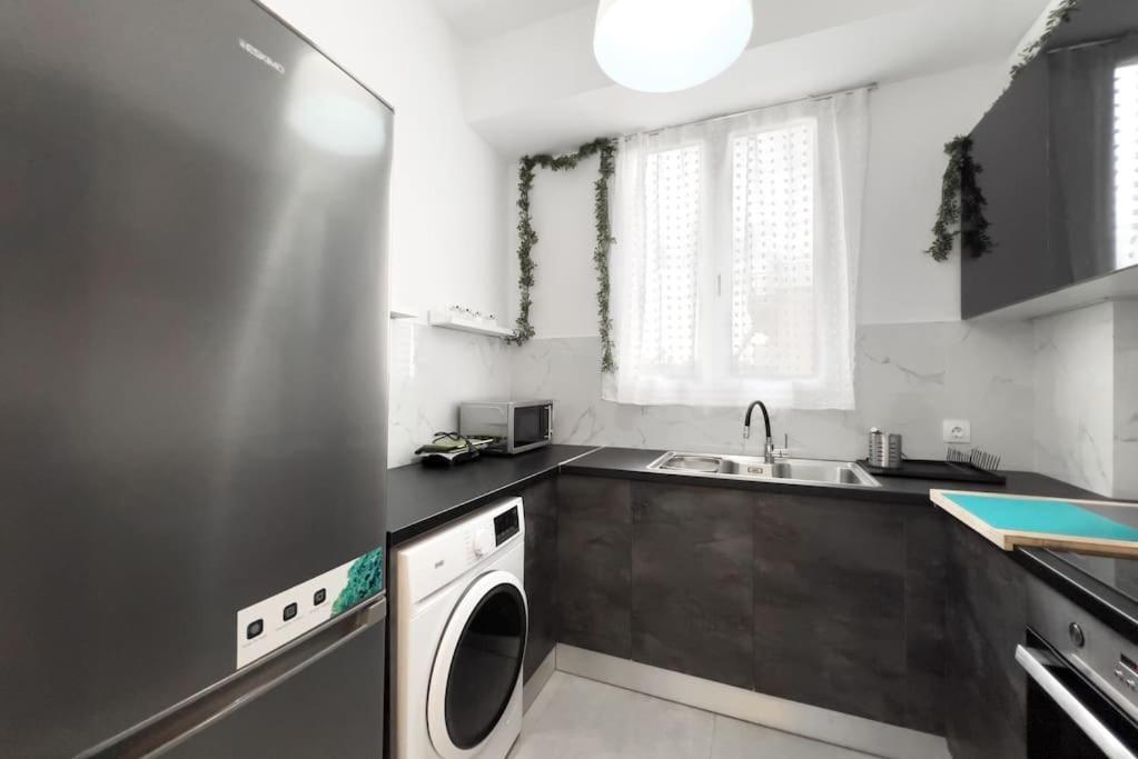 Spacious Penthouse Near Downtown Афіни Екстер'єр фото