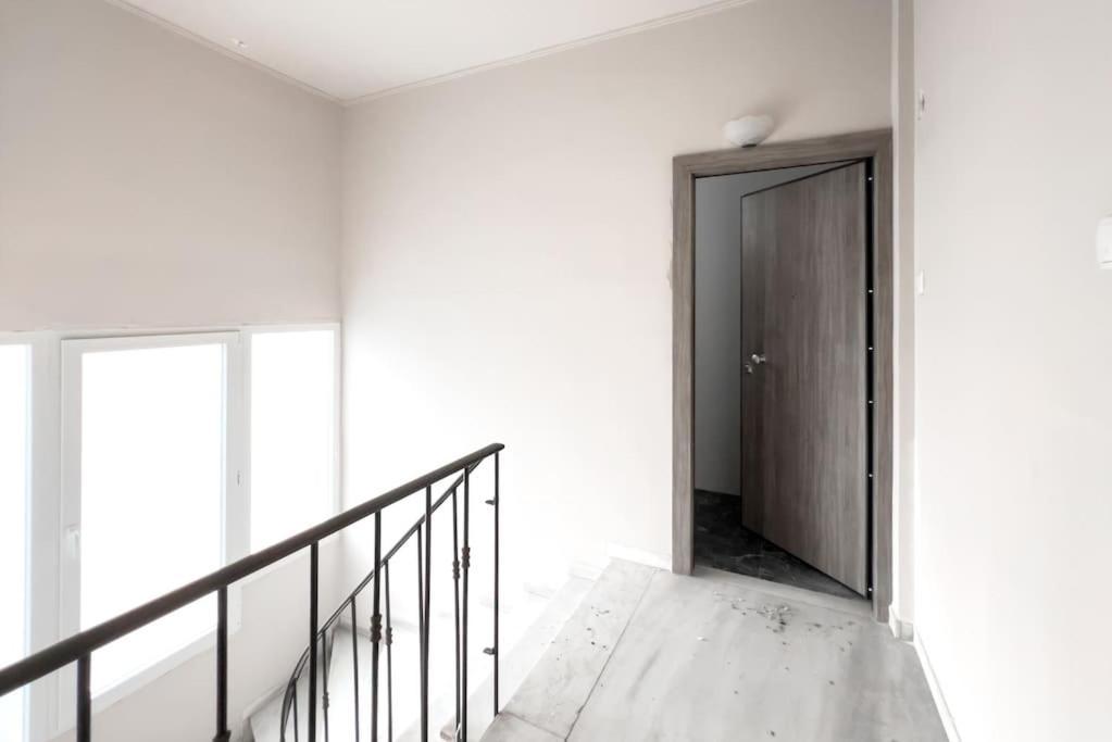 Spacious Penthouse Near Downtown Афіни Екстер'єр фото